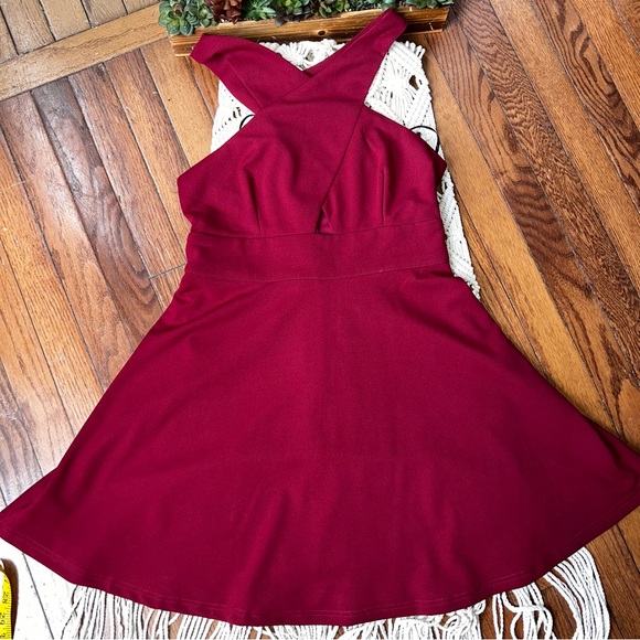Lulu’s | So Sophisticated Dress - Picture 2 of 10